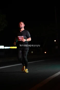 Runner Photo 4932650