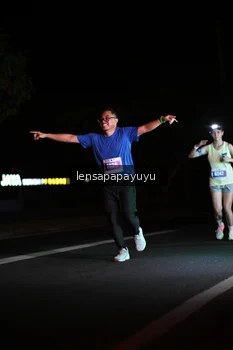 Runner Photo 4932655