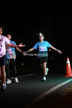 Runner Photo 4932675
