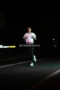 Runner Photo 4932705