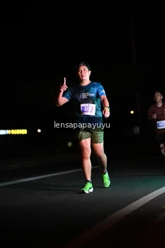 Runner Photo 4932715