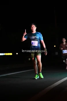 Runner Photo 4932721