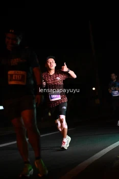 Runner Photo 4932723
