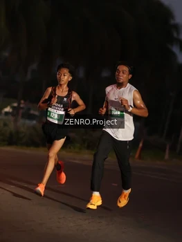 Runner Photo 4932741