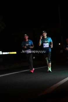 Runner Photo 4932753