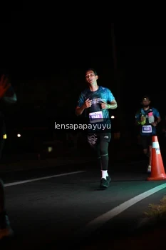 Runner Photo 4932763