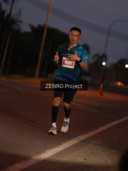 Runner Photo 4932771