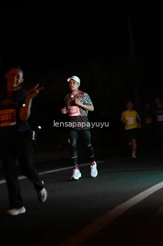 Runner Photo 4932788