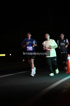 Runner Photo 4932887