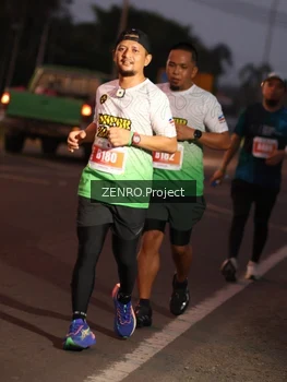 Runner Photo 4932942