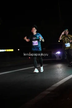 Runner Photo 4932943