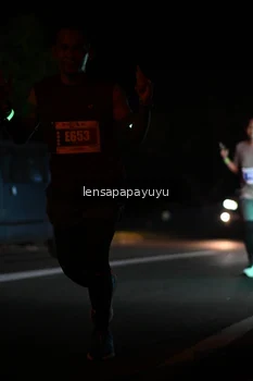 Runner Photo 4932972