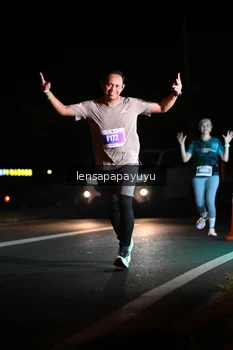 Runner Photo 4932975