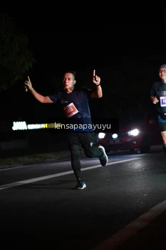 Runner Photo 4932991