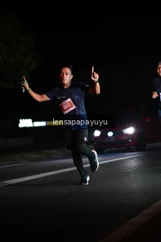 Runner Photo 4932993