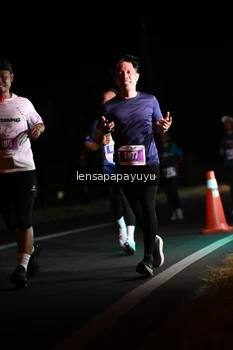 Runner Photo 4933056