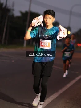 Runner Photo 4933066