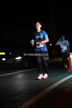 Runner Photo 4933104