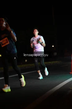 Runner Photo 4933120