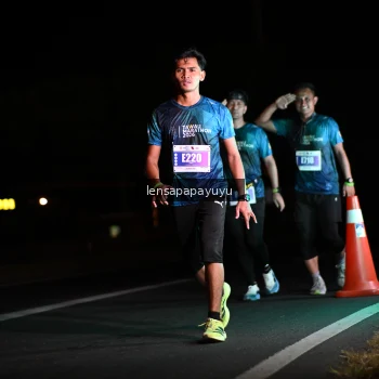 Runner Photo 4933153