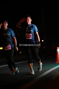 Runner Photo 4933175