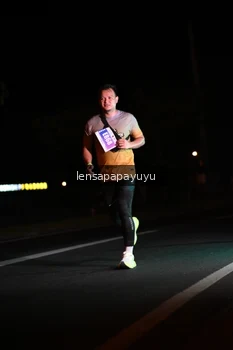 Runner Photo 4933181