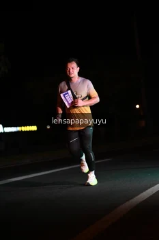 Runner Photo 4933183
