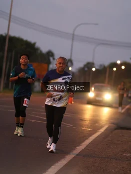 Runner Photo 4933211