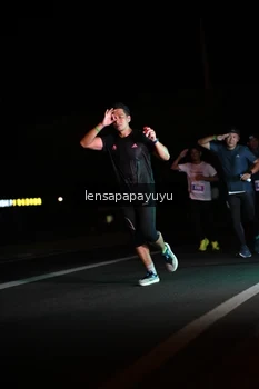 Runner Photo 4933260