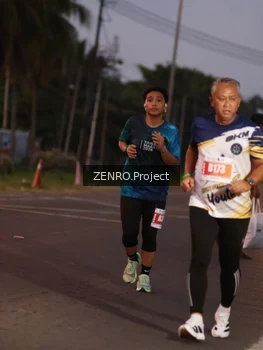 Runner Photo 4933290