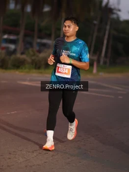 Runner Photo 4933305