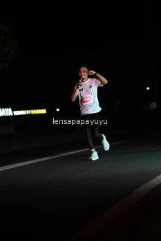 Runner Photo 4933308