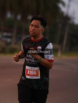 Runner Photo 4933349