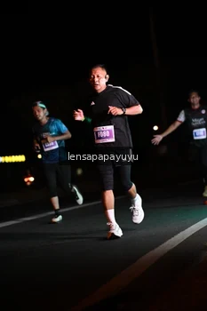 Runner Photo 4933370