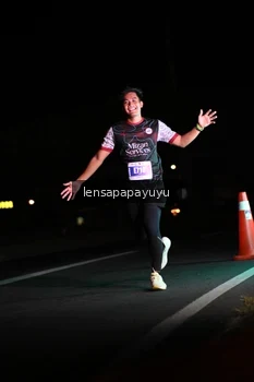 Runner Photo 4933374