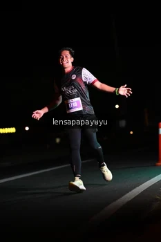 Runner Photo 4933376