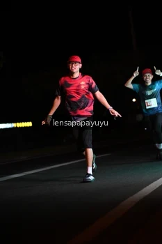 Runner Photo 4933384