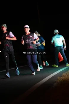 Runner Photo 4933425