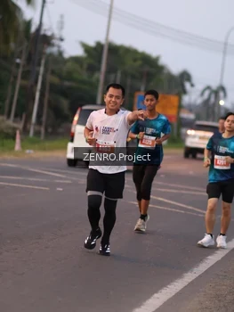 Runner Photo 4933444