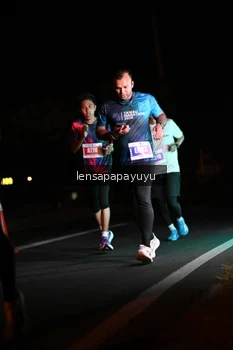 Runner Photo 4933461