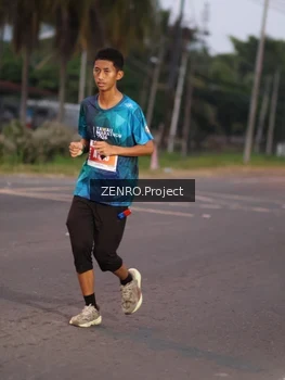 Runner Photo 4933466