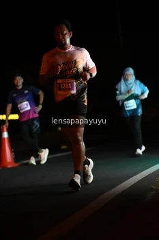 Runner Photo 4933483