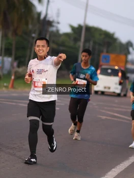 Runner Photo 4933496