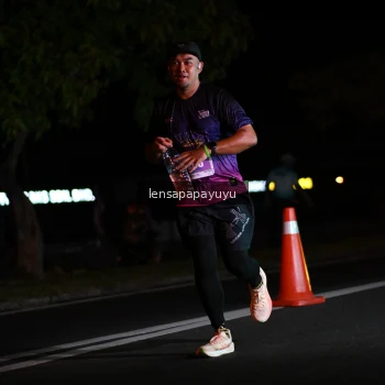 Runner Photo 4933500
