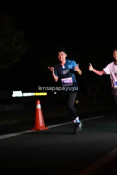 Runner Photo 4933535