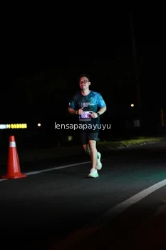 Runner Photo 4933571