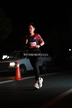 Runner Photo 4933572