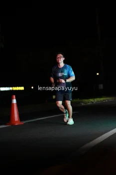 Runner Photo 4933574