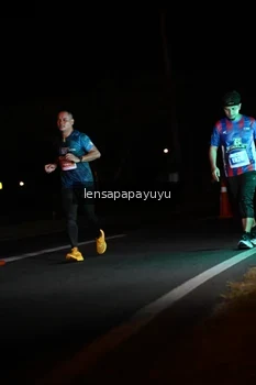 Runner Photo 4933619
