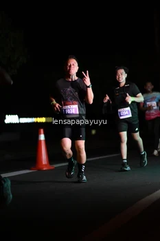Runner Photo 4933637